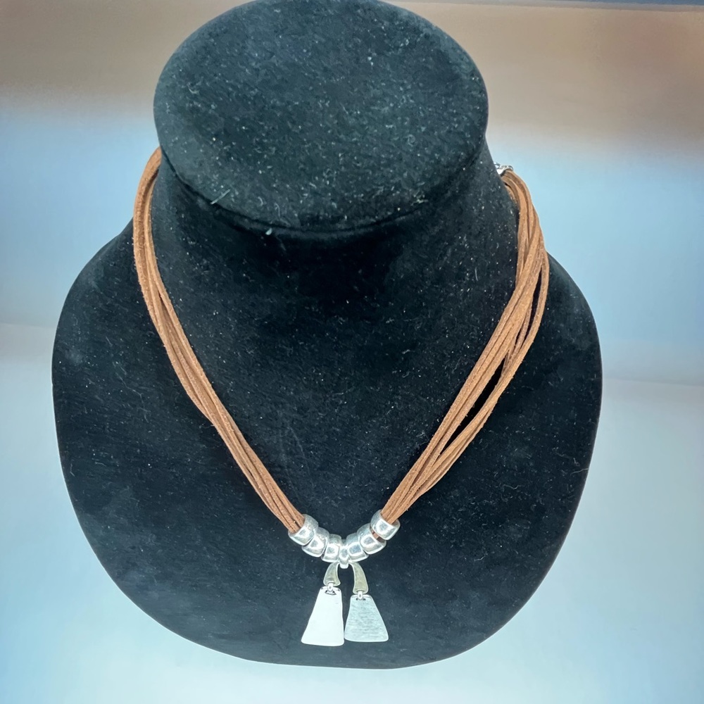 NECKLACE - Picture 9 of 12